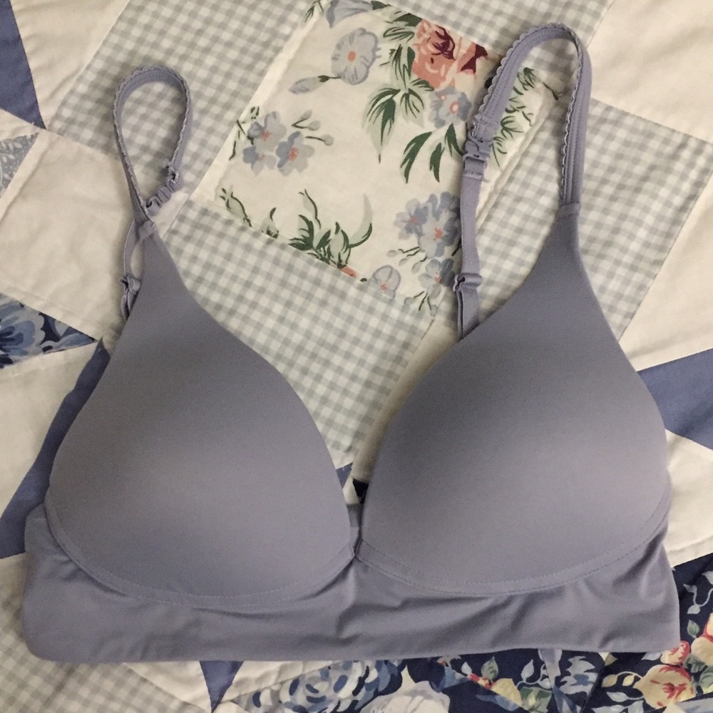 Gillian & O’Malley wireless bra powder blue small